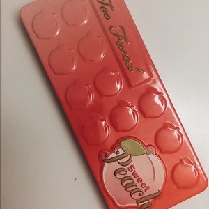 Too Faced ‘Sweet Peach’ Pallete
